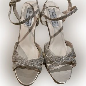 Touch Ups Wedding/formal Heels Women’s 8.5- EUC